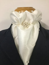HHD ‘Lilly’ Dressage Euro Stock Tie in Ivory Cream with Gold Pearls