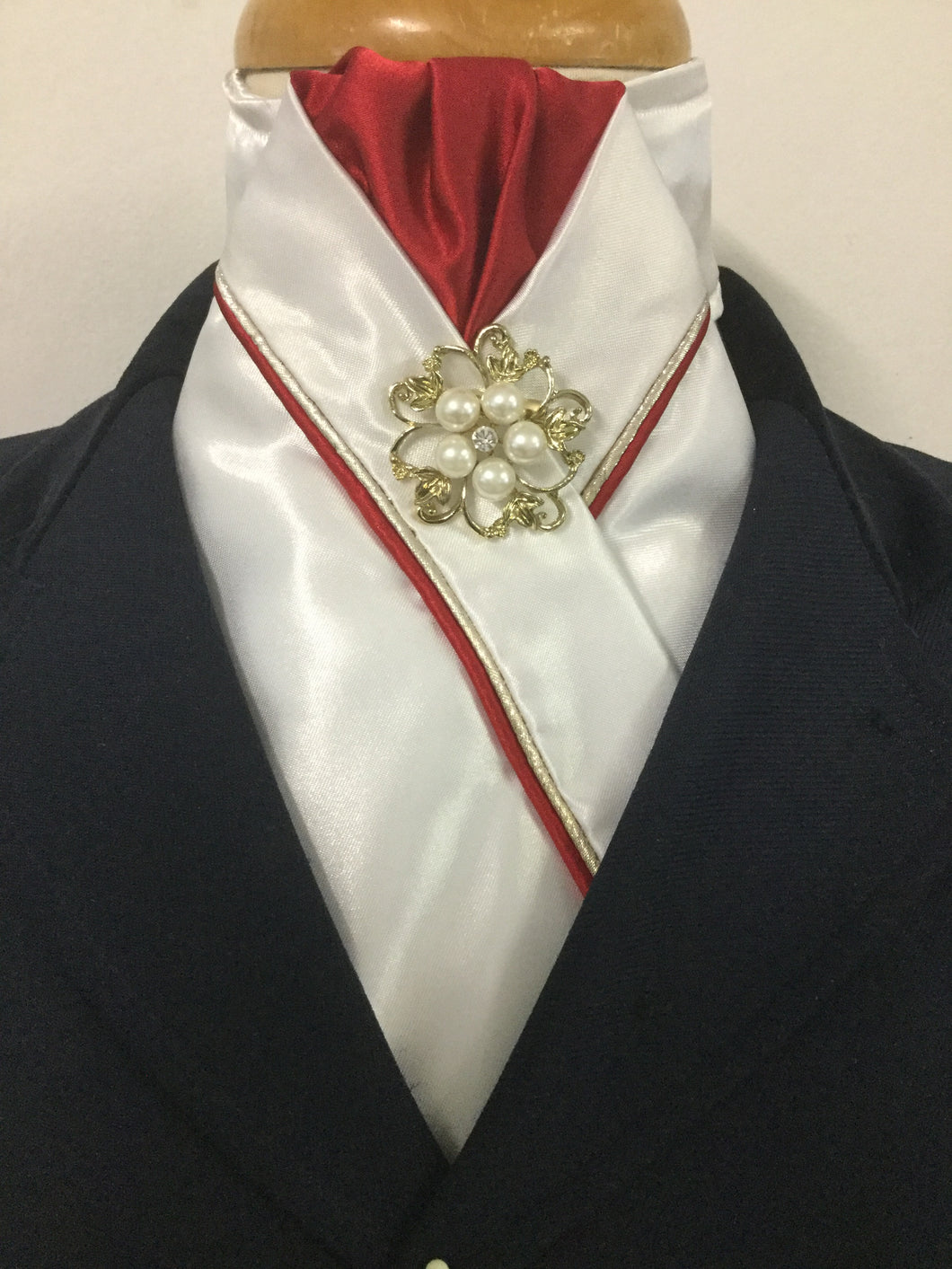 HHD Custom White Pre Tied Stock Tie Red & Gold Pearl Rhinestone Pin