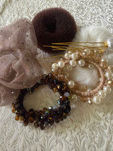 HHD The Brown Hair Accessory Kit with Crystals & Pearls