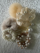 HHD The Blonde & Gold Hair Accessory Kit with Pearls