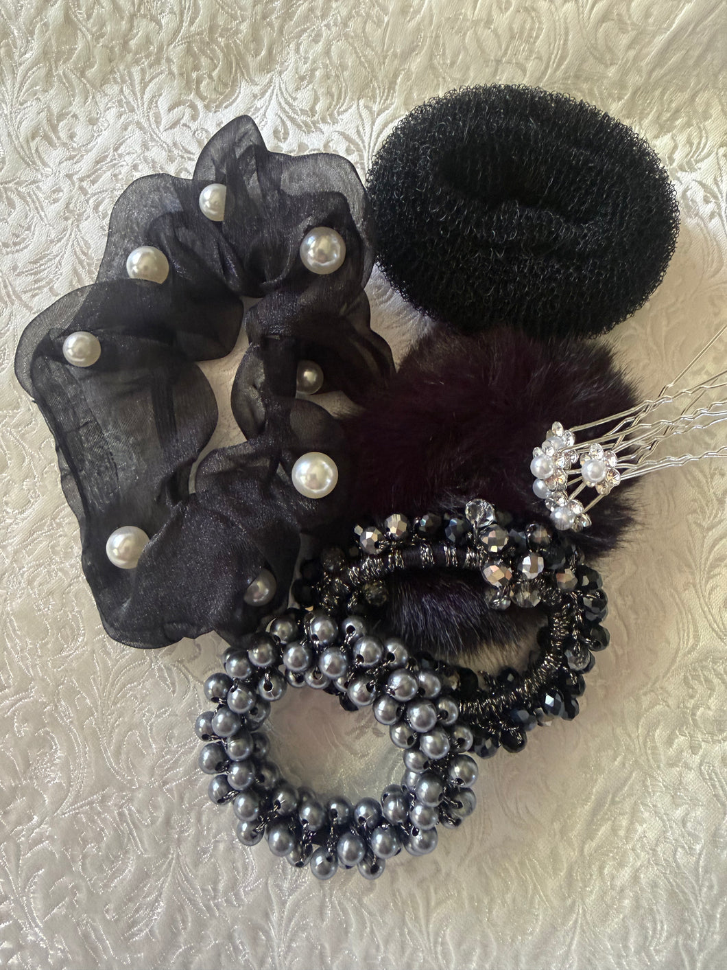 HHD The Black Hair Accessory Kit with Pearls