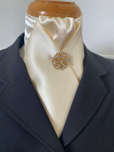 HHD Cream Custom Pretied Stock Tie 'Sari'