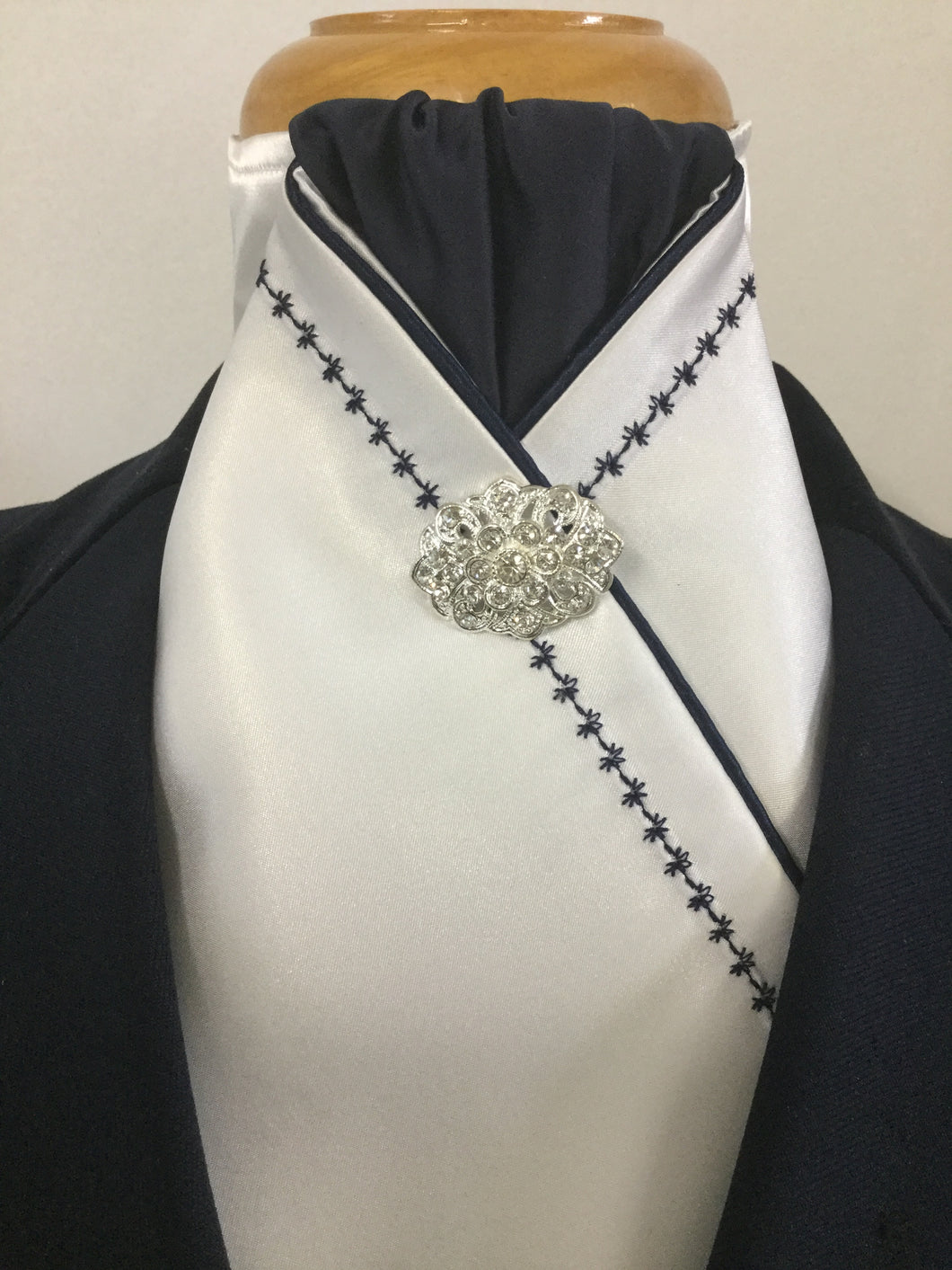 HHD White Satin Pretied  Stock Tie Embroidered Cadbury Purple