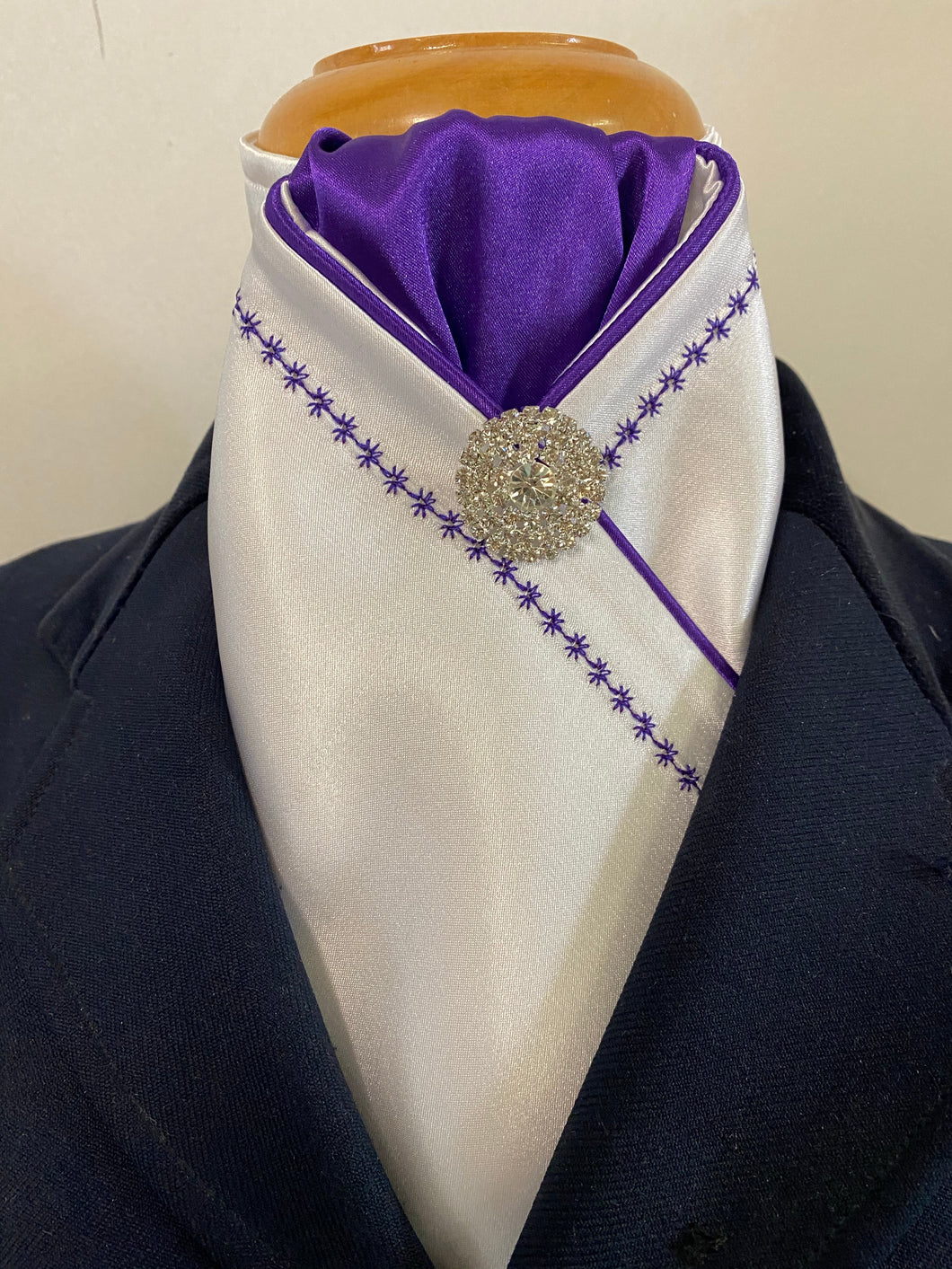 HHD White Satin Pretied Stock Tie Embroidered Purple