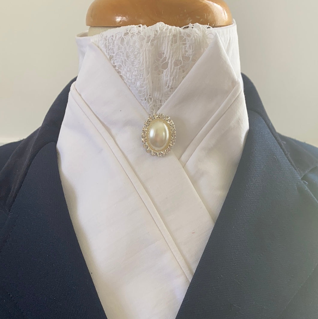 HHD White Cotton Custom Stock Tie with Lace Rhinestone Stock Pin